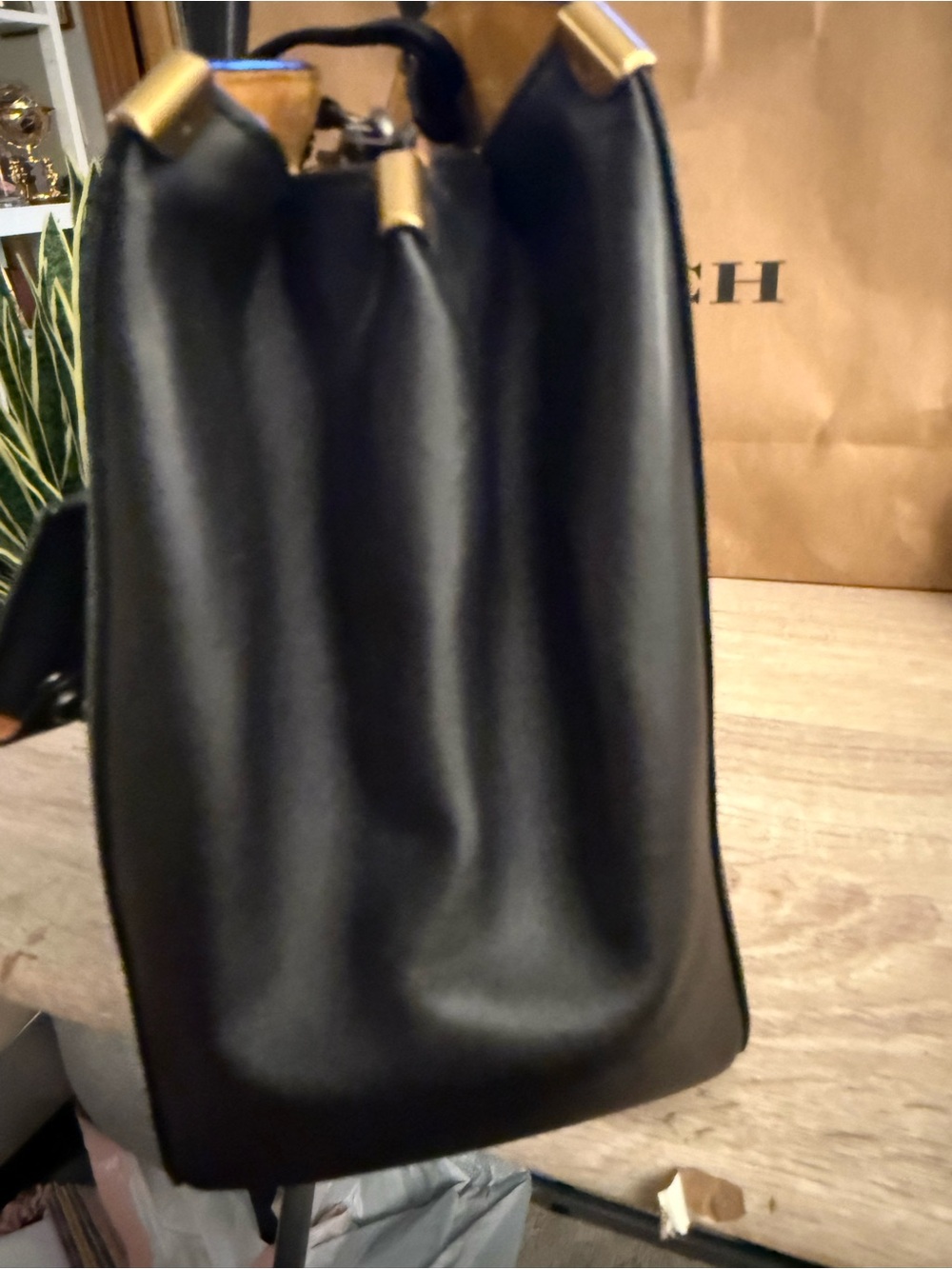 Coach Black Cooper Carryall 1941 - Picture 8 of 11